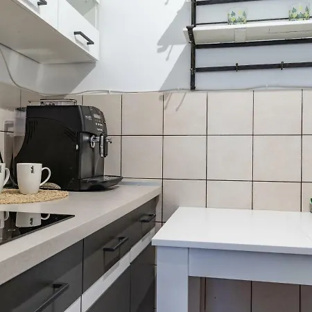 Apartament Chmielna 35 شقة