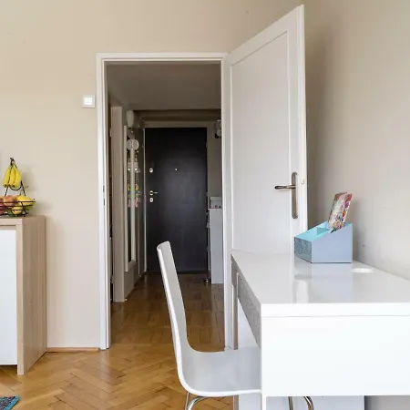 Apartament Chmielna 35 דירה *